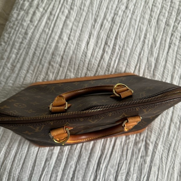 Louis Vuitton Alma MM - Picture 3 of 7